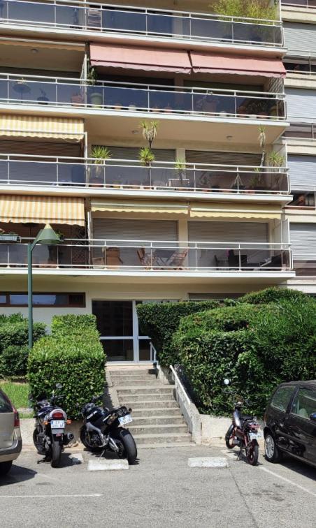 Grand T2 Lumineux Et Climatise Avec Balcon Daire Aix-en-Provence Dış mekan fotoğraf