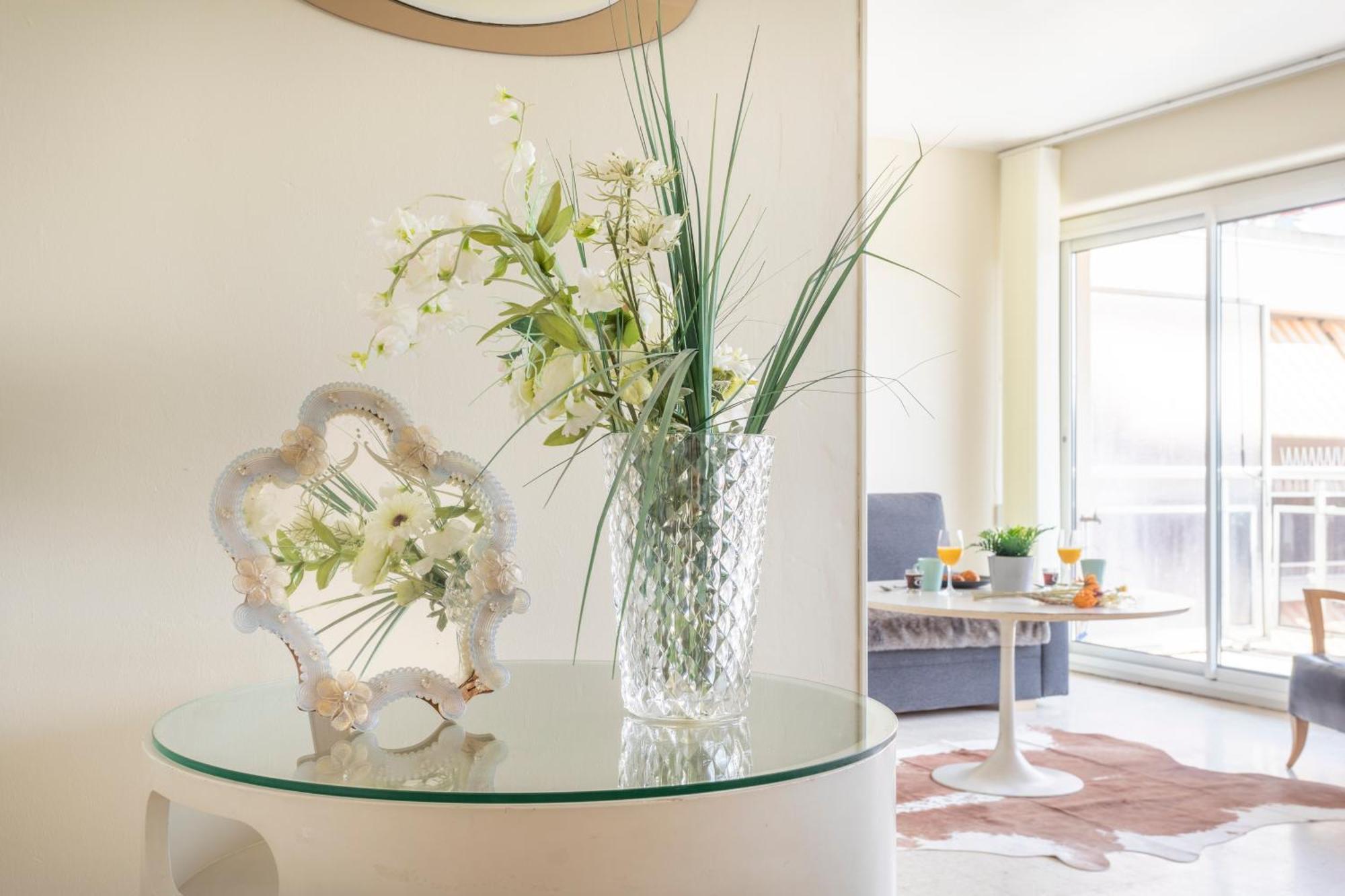 Grand T2 Lumineux Et Climatise Avec Balcon Daire Aix-en-Provence Dış mekan fotoğraf